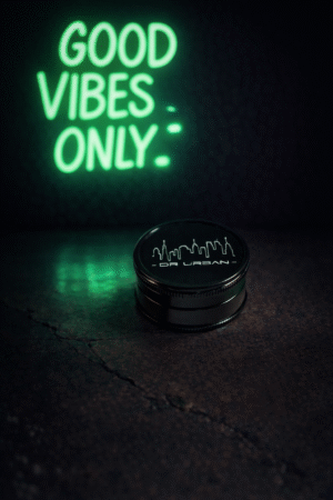 DR Urban dvodjelna plastična mrvilica M